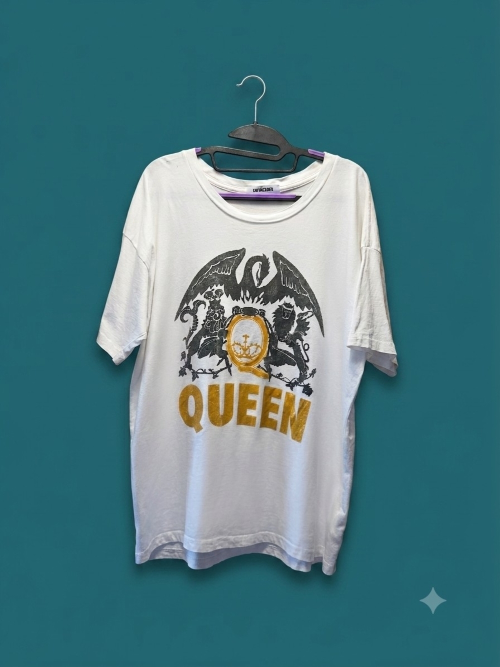 ✏️ Daydreamer Queen Glitter Crest Merch Tee Vintage White Small